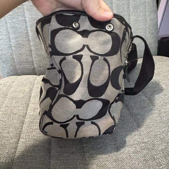 Coach Signature Jacquard Canvas Tote – Style F14878 - Picture 2 of 10